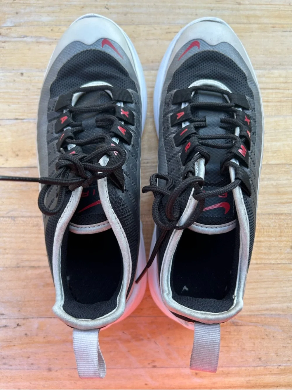 Nike Air Max Axis‎ Youth 4Y Athletic Shoe